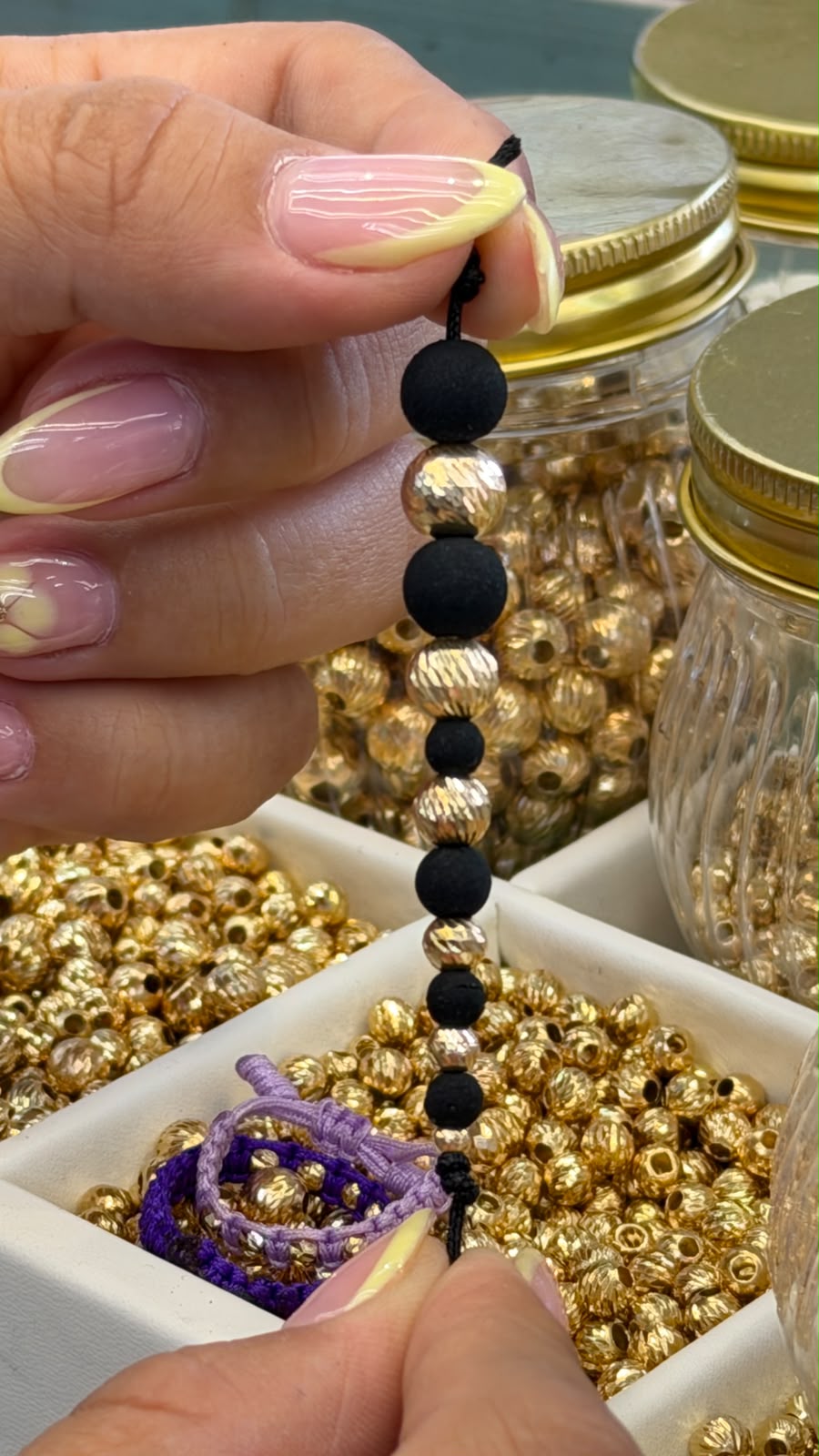 Balines diamantados de oro 18K: la joya versátil que nunca pasa de moda
