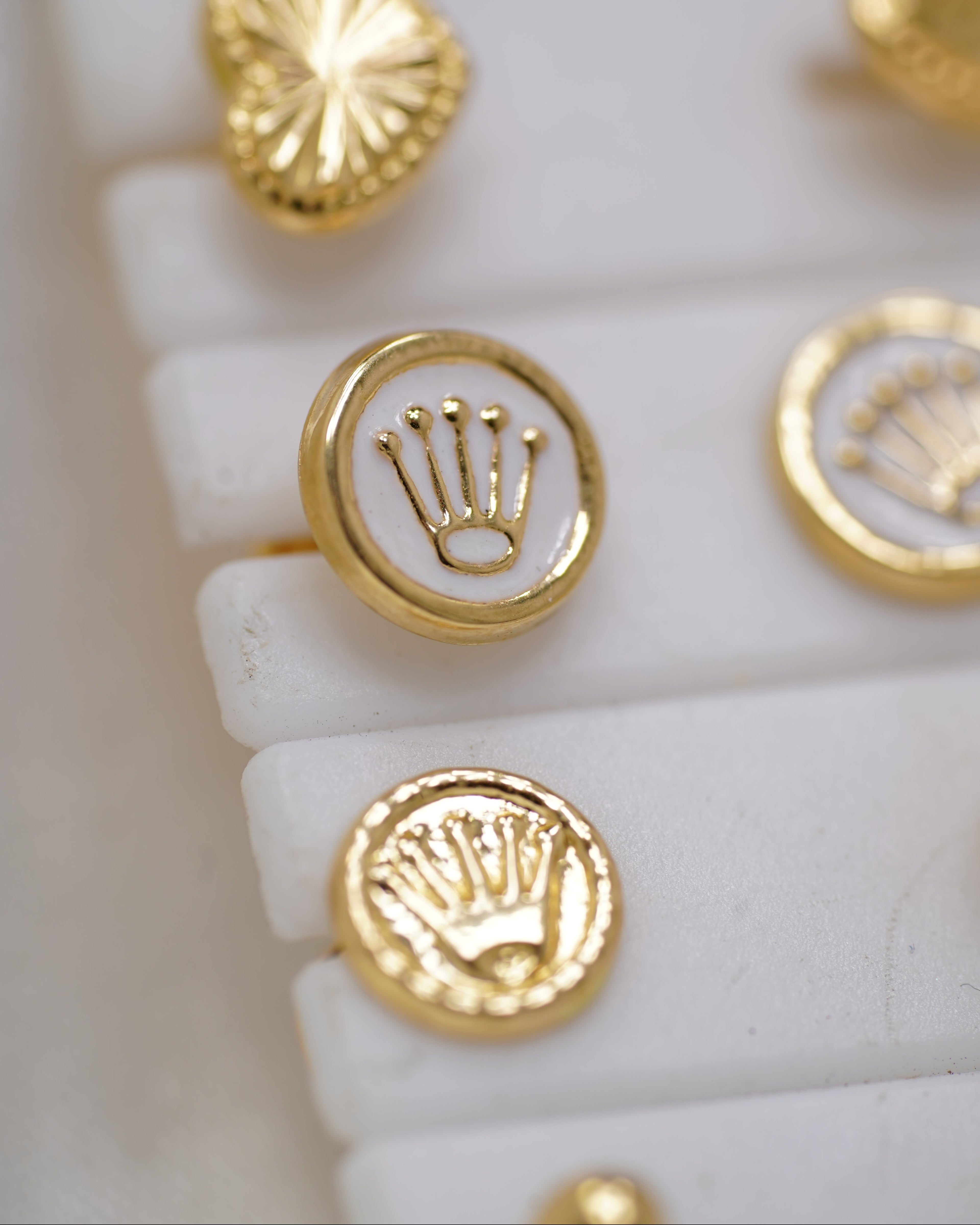 Topos Estilo Rolex en Oro 18K – 0.9 g