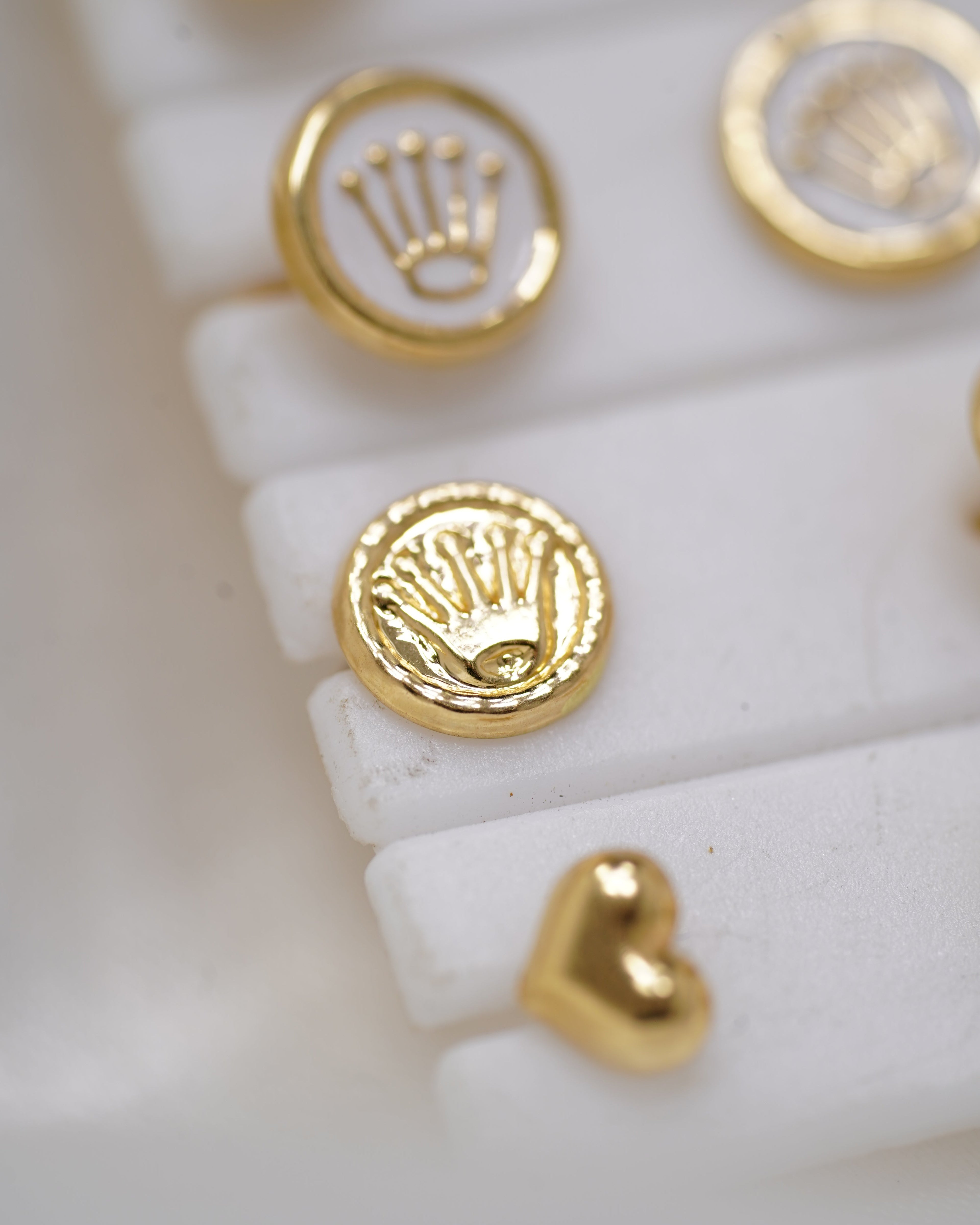 Topos Estilo Rolex en Oro 18K – 0.9 g