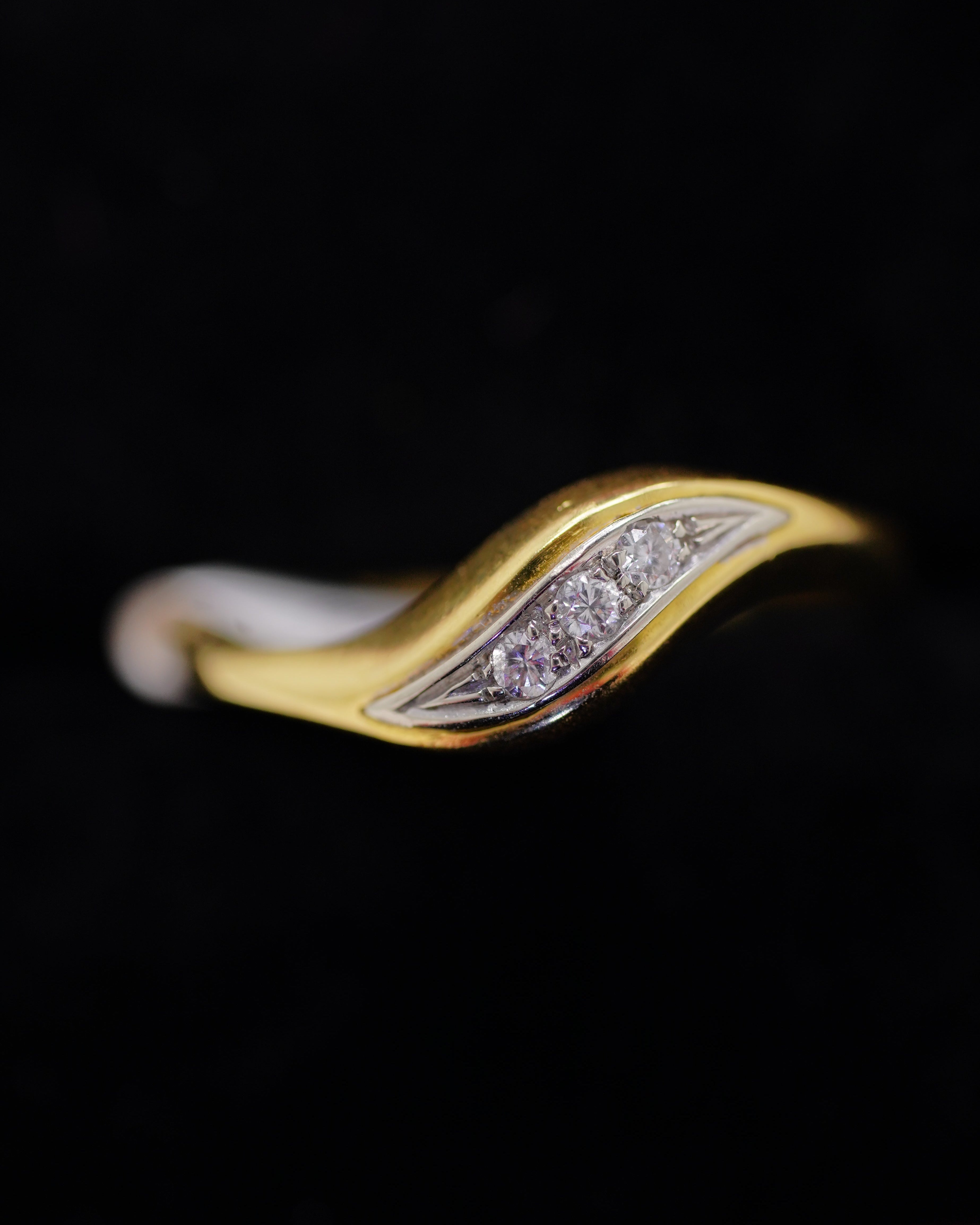 Anillo para Dama con Diamante Natural de 0.09 P en Oro 18K