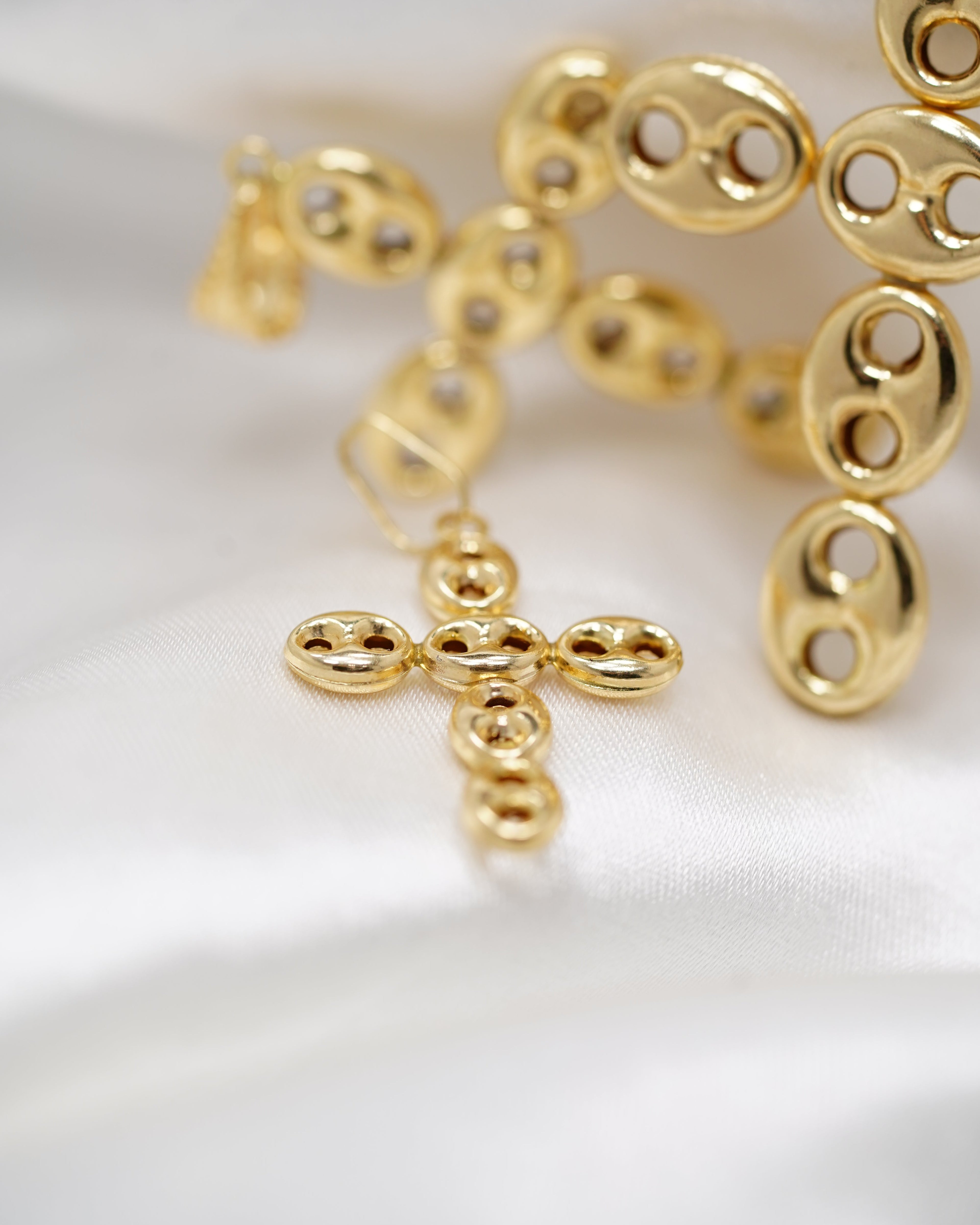 Dije Gucci en Oro 18K | Joyería Dorian
