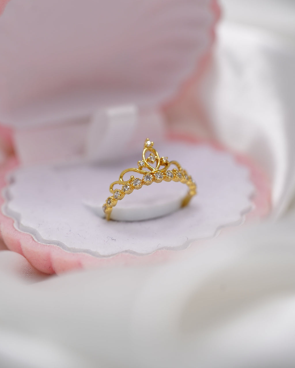 Anillo de 15 Años en Oro 18K | Elegancia y Tradición