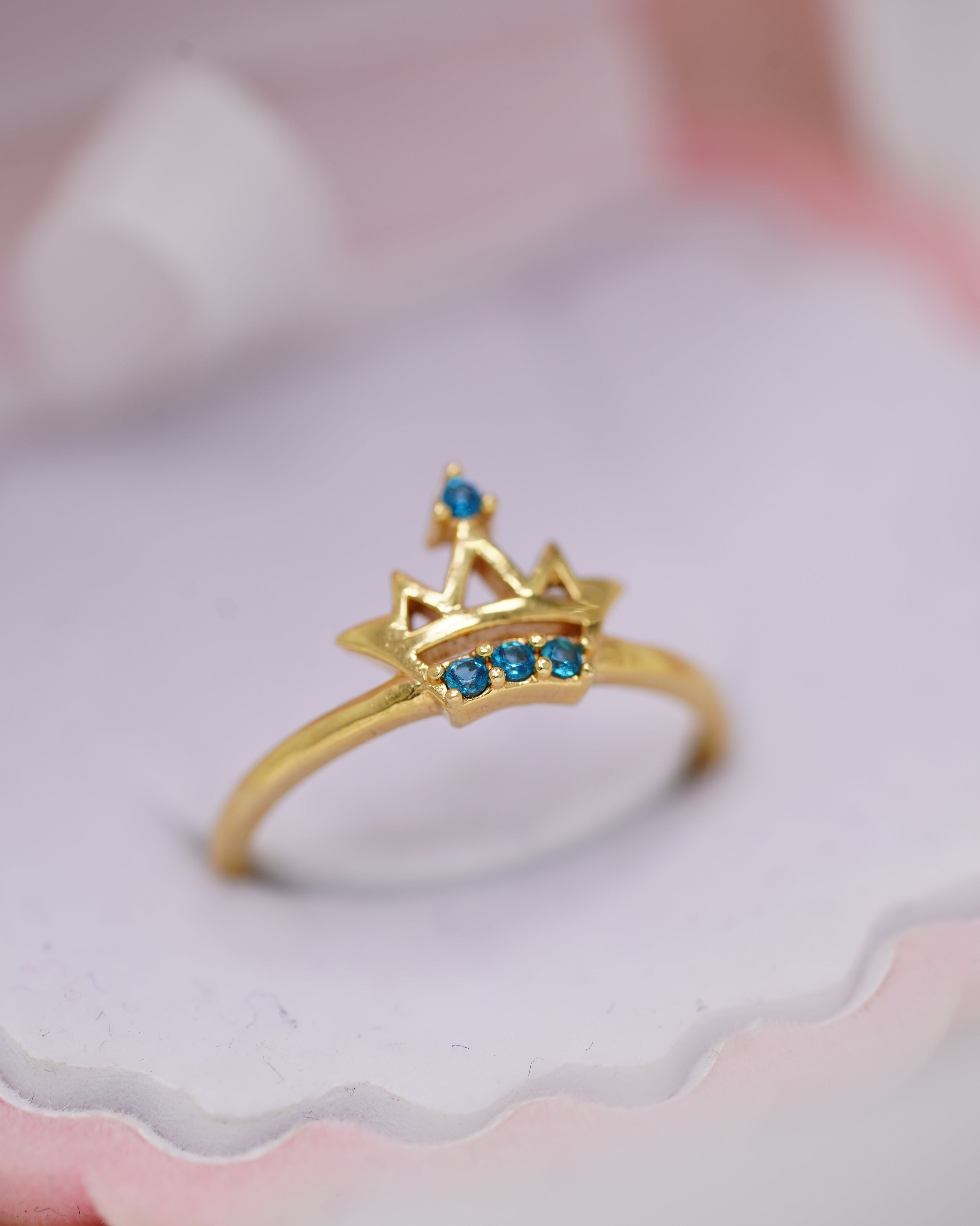 Anillo de 15 Años en Oro 18K | 1.9 Gramos