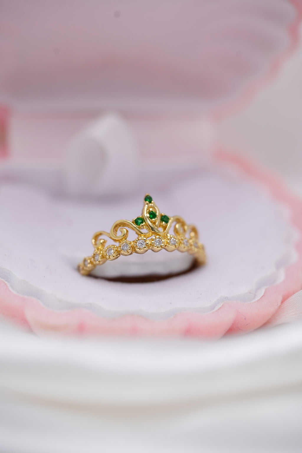 Anillo de 15 Años en Oro 18K – 2.3 Gramos | Un Detalle Elegante para un Día Inolvidable
