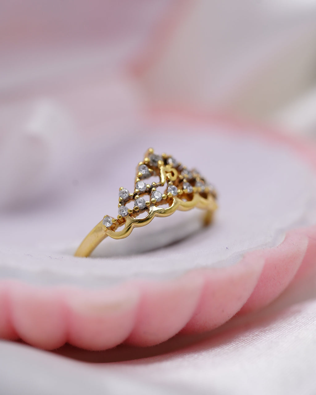 Anillo de 15 Años en Oro 18K – 2.1 Gramos | Elegancia y Tradición en una Joya Inolvidable