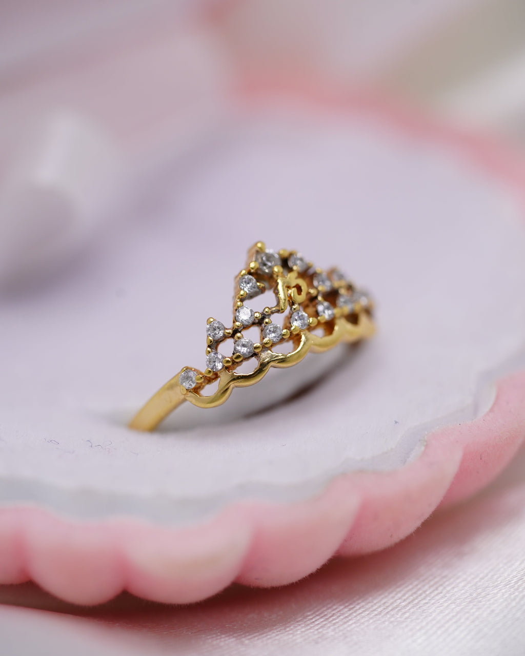 Anillo de 15 Años en Oro 18K – 2.1 Gramos | Elegancia y Tradición en una Joya Inolvidable