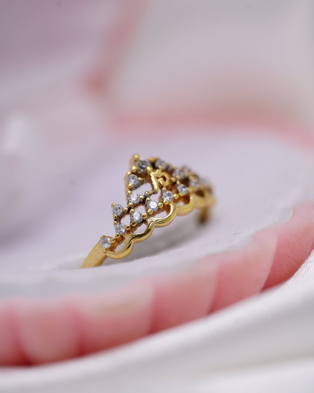 Anillo de 15 Años en Oro 18K – 2.1 Gramos | Elegancia y Tradición en una Joya Inolvidable