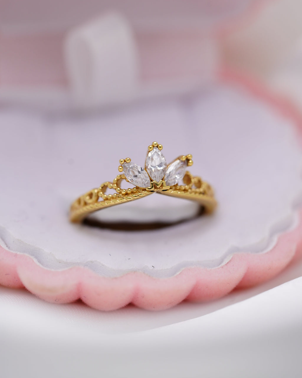 Anillo de 15 Años en Oro 18K – 2.1 Gramos | Un Regalo Inolvidable para una Fecha Especial
