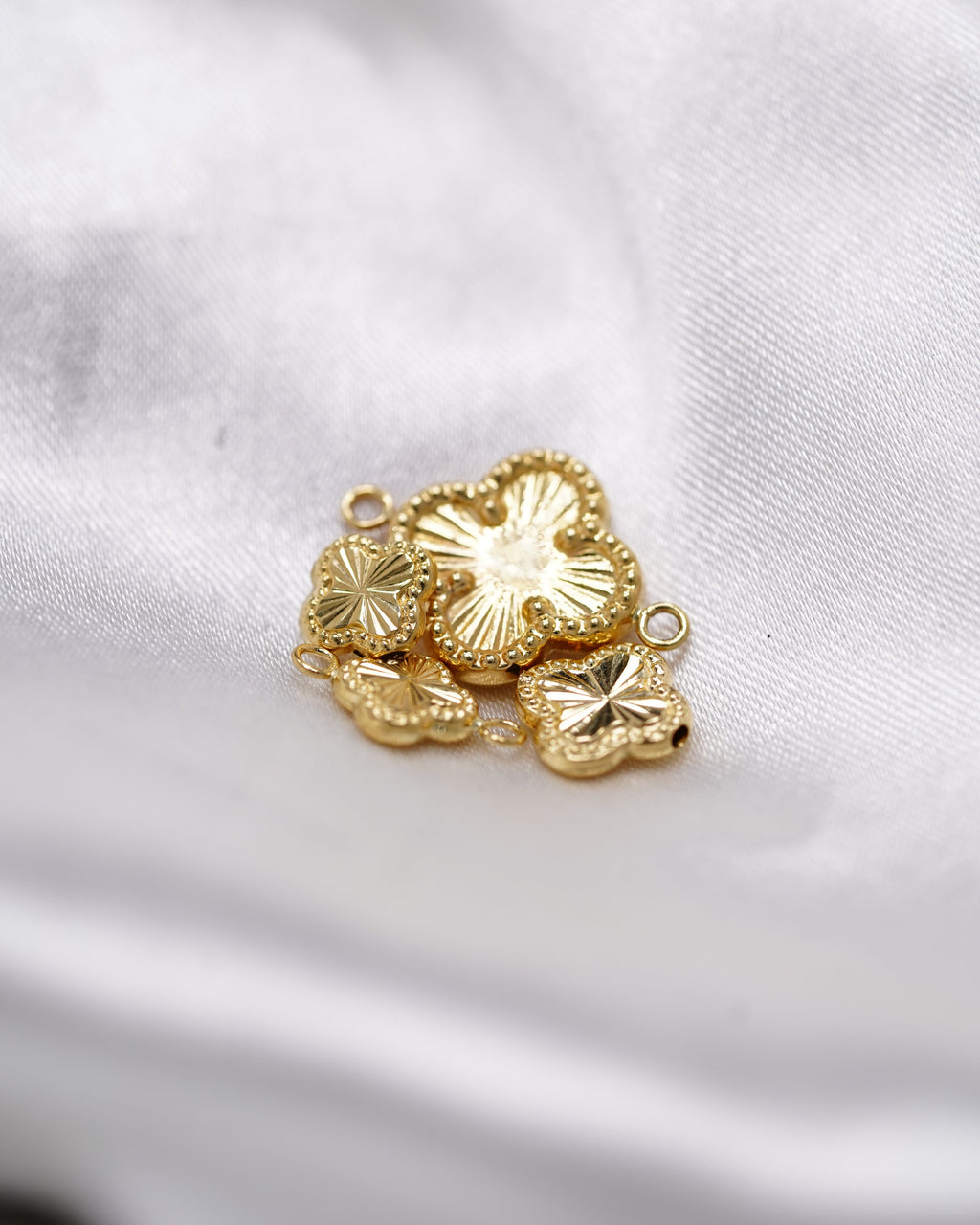 Herraje Estilo Van Cleef en Oro 18K