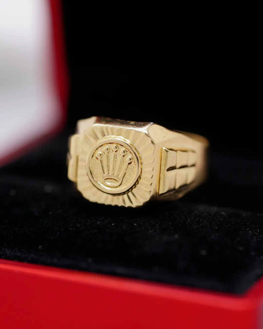 👑 Anillo Caballero Estilo Rolex en Oro 18K – Elegancia y Distinción