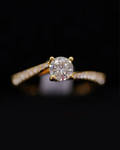 Anillo de Compromiso en Oro 18K con Diamante Natural 0.20 P | Dorian Joyeros
