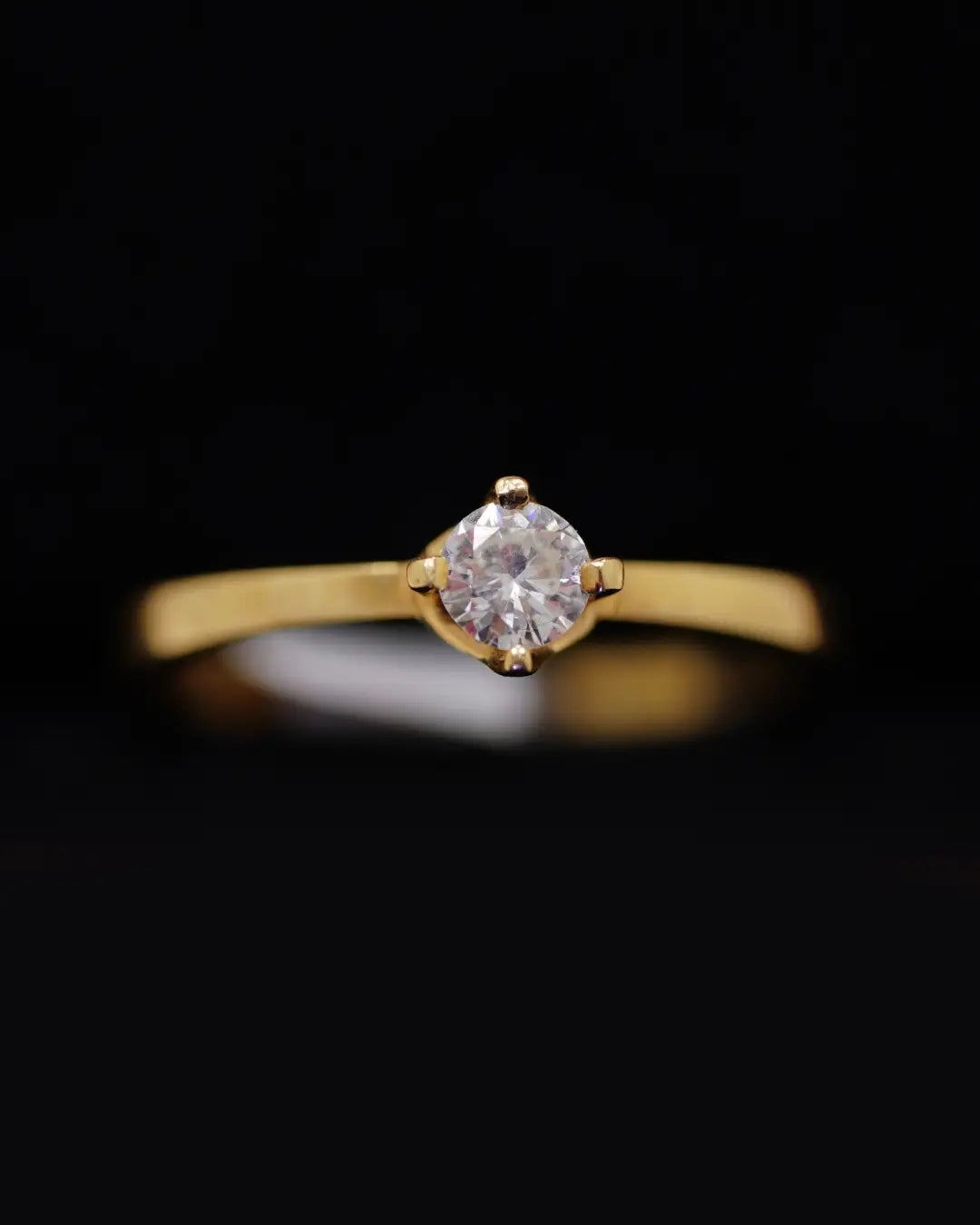 Anillo de Compromiso en Oro 18K con Diamante Natural 0.20 P | Dorian Joyeros