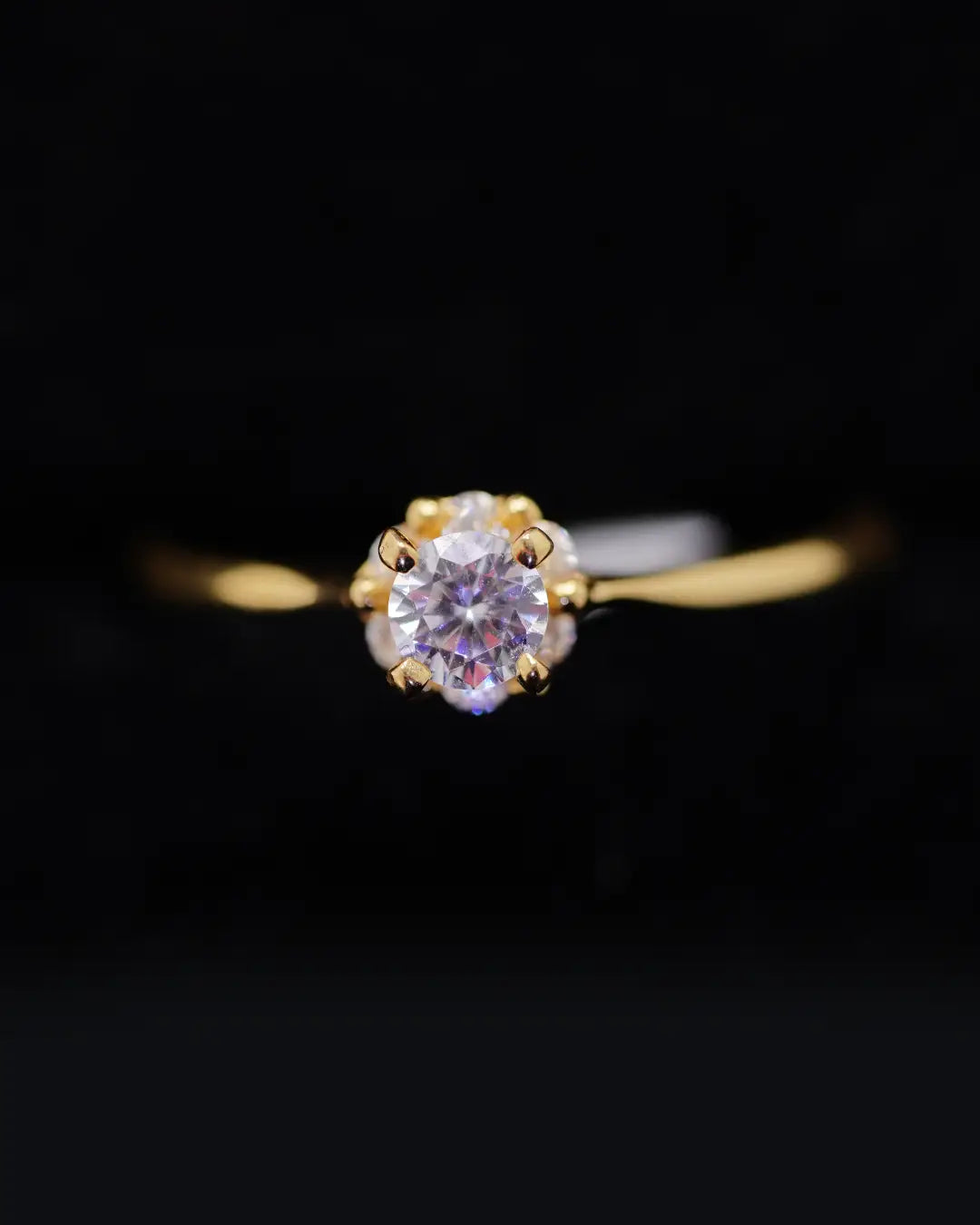 Anillo de Compromiso en Oro 18K con Diamante Natural 0.12 P | Dorian Joyeros