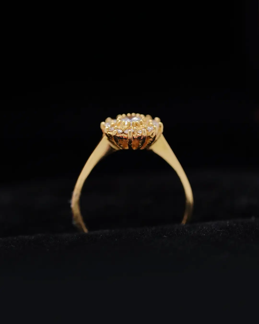Anillo de Compromiso en Oro 18K con Diamante Natural 0.18 P | Dorian Joyeros