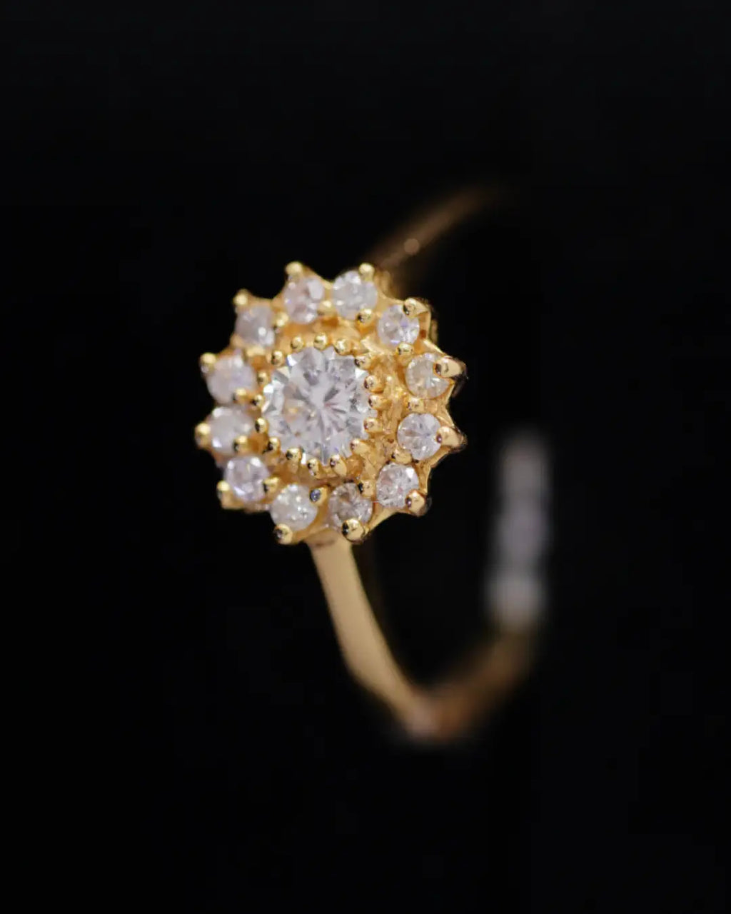 Anillo de Compromiso en Oro 18K con Diamante Natural 0.18 P | Dorian Joyeros